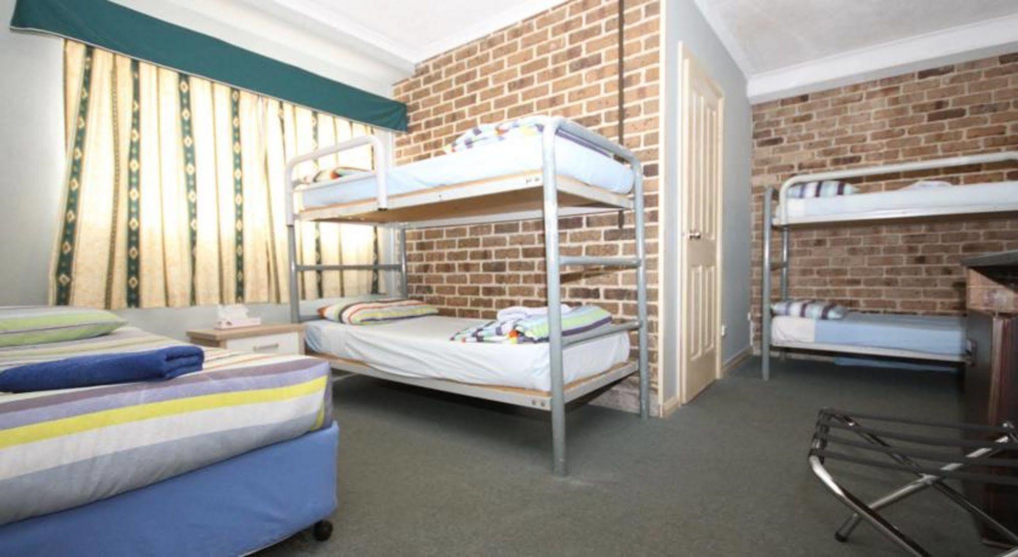 Acacia Snowy Motel Jindabyne Exterior photo